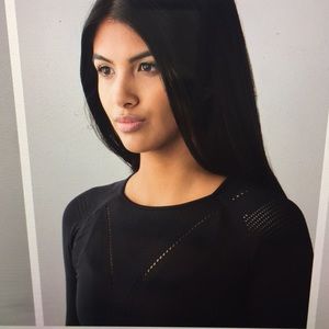 Lululemon Light Speed long sleeve sz 6